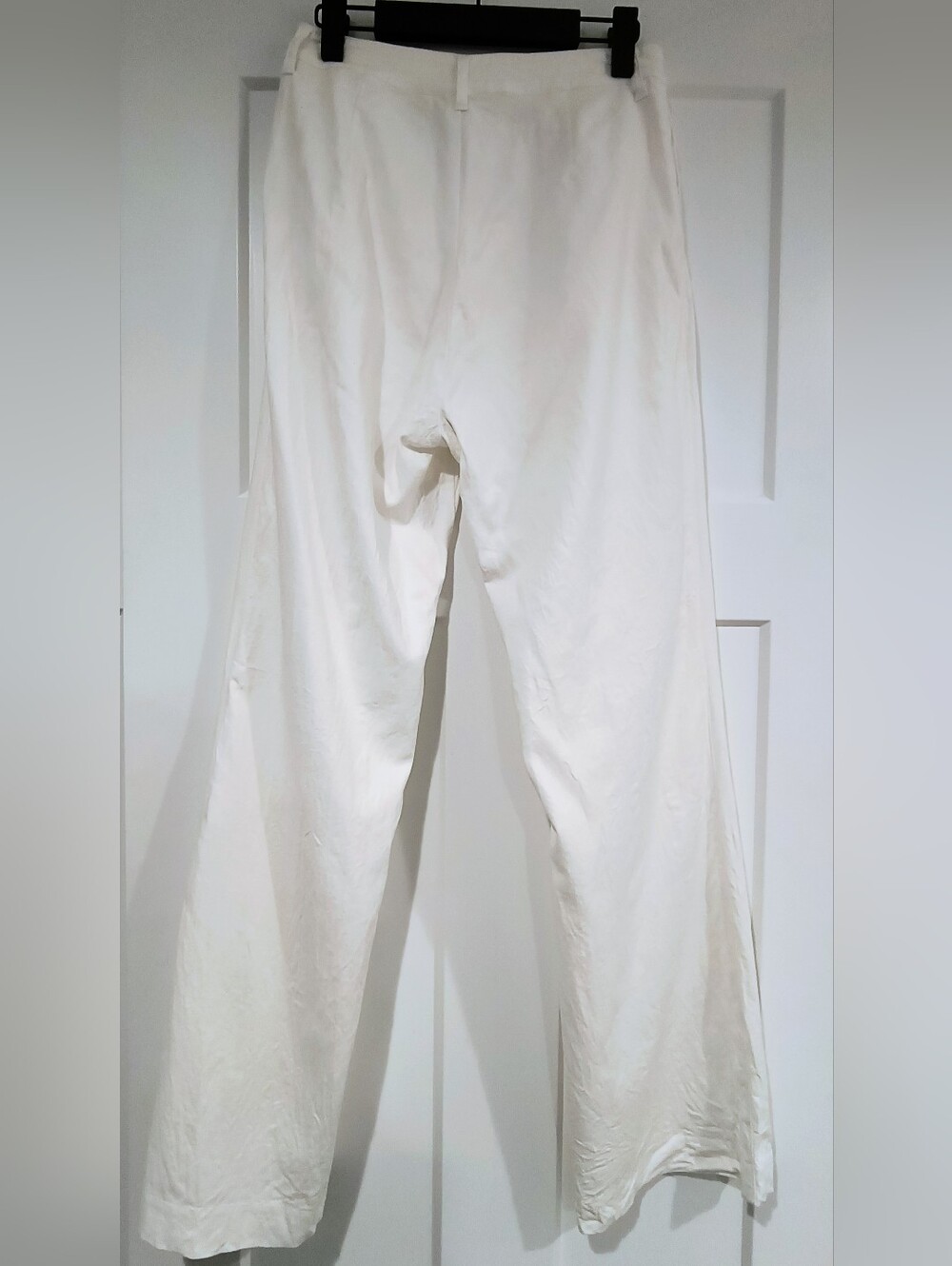 All Things Golden Women's Straight-Leg White 30%Linen Pants with Gold Zip Detail - Picture 5 of 6